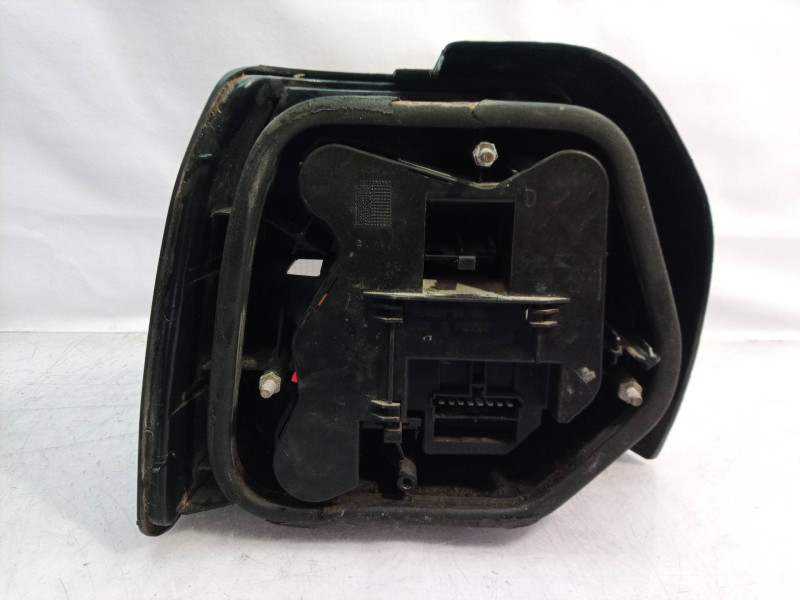 Recambio de piloto trasero derecho para renault 19 (b/c/l53) referencia OEM IAM   