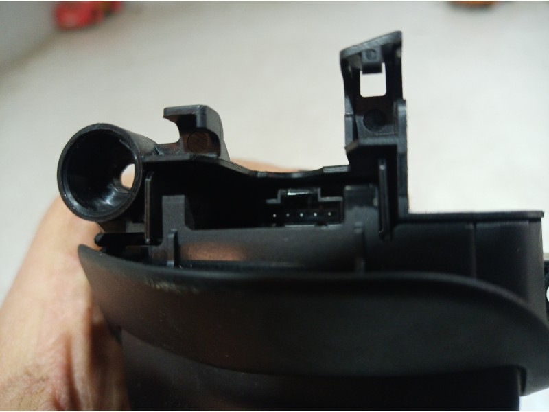 Recambio de mando volante para ford c-max edition referencia OEM IAM BK2T9E740AB BK2T9E740AB BK2T9E740