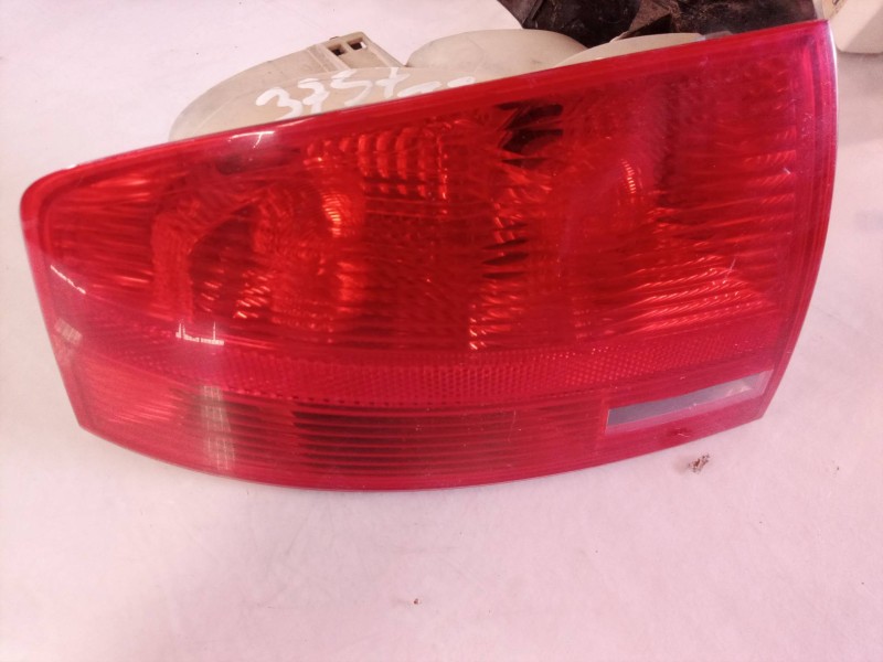 Recambio de piloto trasero izquierdo para audi a4 berlina (8e) 2.0 tdi 16v (103kw) referencia OEM IAM 8E5945095 8E5945095 8E5945