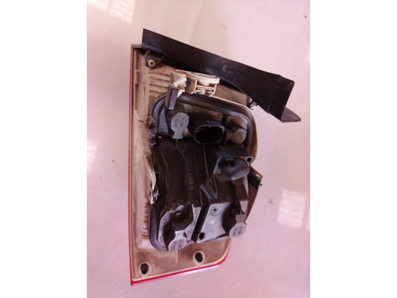 Recambio de piloto trasero izquierdo para audi a4 berlina (8e) 2.0 tdi 16v (103kw) referencia OEM IAM 8E5945095 8E5945095 8E5945