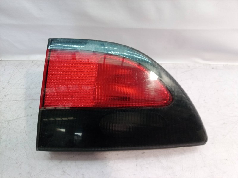 Recambio de piloto trasero izquierdo para renault megane i classic (la0) referencia OEM IAM   