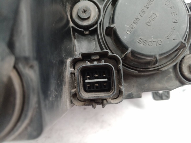 Recambio de faro izquierdo para ssangyong kyron 200 xdi 2wd referencia OEM IAM   