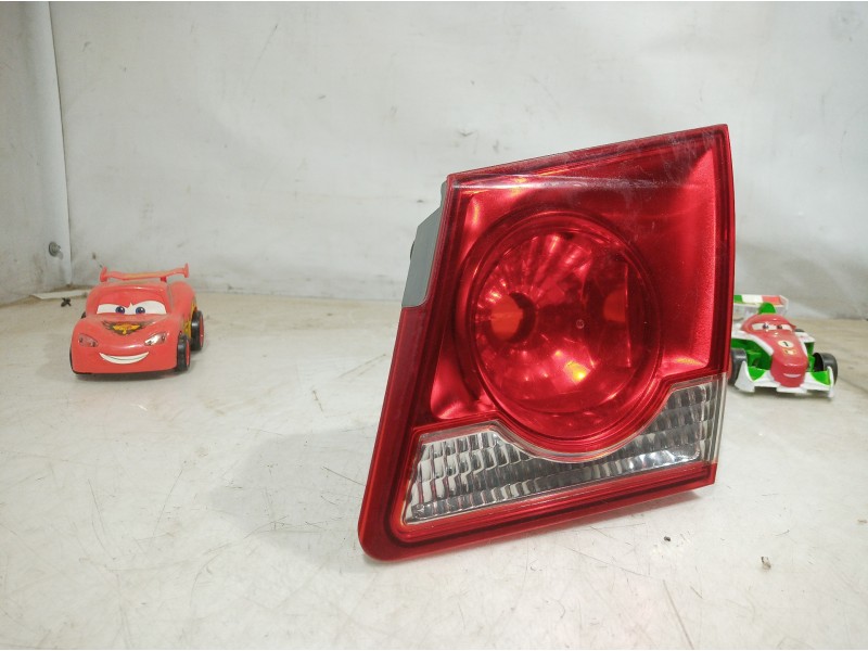 Recambio de piloto trasero maletero derecho para chevrolet cruze ls referencia OEM IAM   