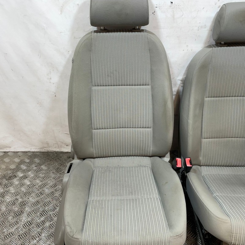 Recambio de juego asientos completo para audi a4 berlina (8e) 2.0 tdi 16v (103kw) referencia OEM IAM 8E0881106N 8E0881106N 8E088
