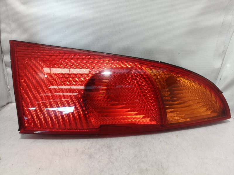 Recambio de piloto trasero derecho para ford focus berlina (cak) trend referencia OEM IAM   