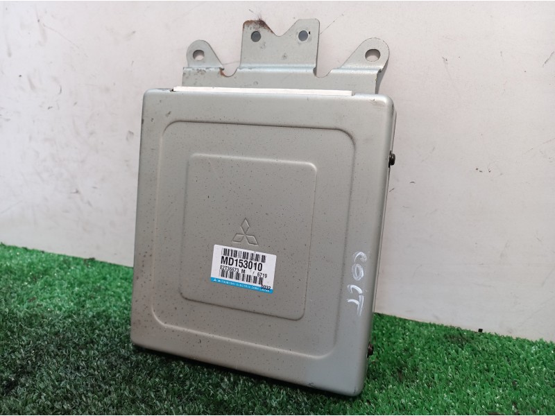 Recambio de centralita motor uce para mitsubishi colt (cj0) 1300 glx referencia OEM IAM MD153010 MD153010 E2T36673M