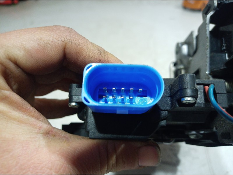 Recambio de cerradura puerta delantera izquierda para volkswagen golf v variant (1k5) advance referencia OEM IAM 3C1837015A 3D18