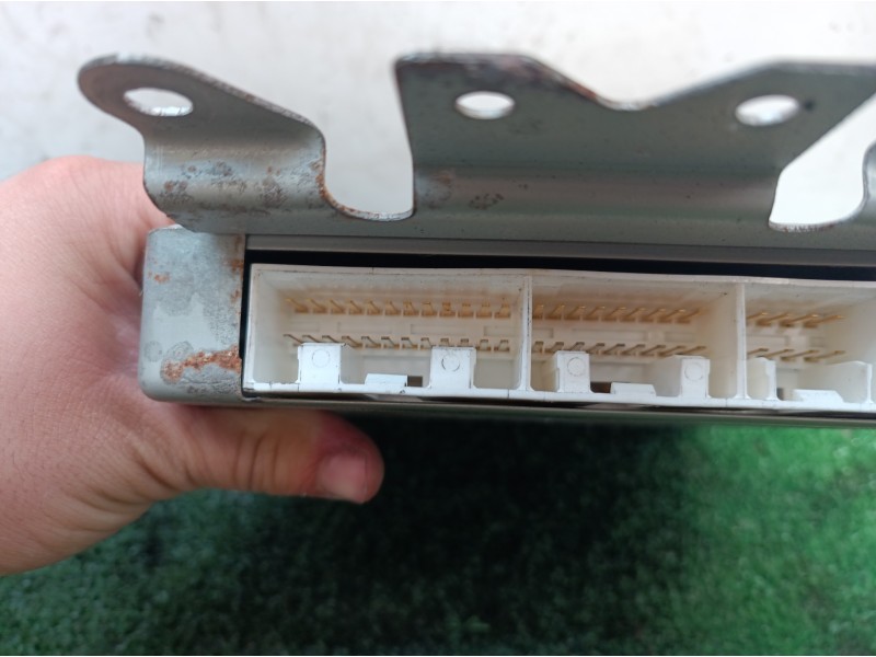 Recambio de centralita motor uce para mitsubishi colt (cj0) 1300 glx referencia OEM IAM MD153010 MD153010 E2T36673M