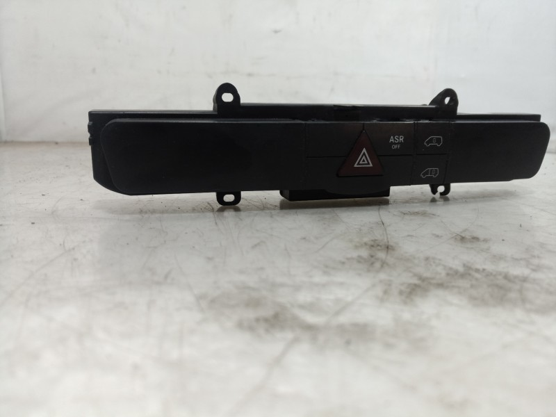 Recambio de warning para volkswagen crafter caja cerrada 2.0 tdi referencia OEM IAM   