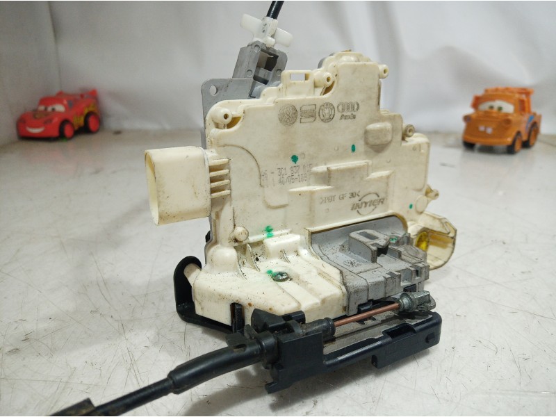 Recambio de cerradura puerta delantera izquierda para volkswagen passat berlina (3c2) edition referencia OEM IAM 3C1837015A 3C18