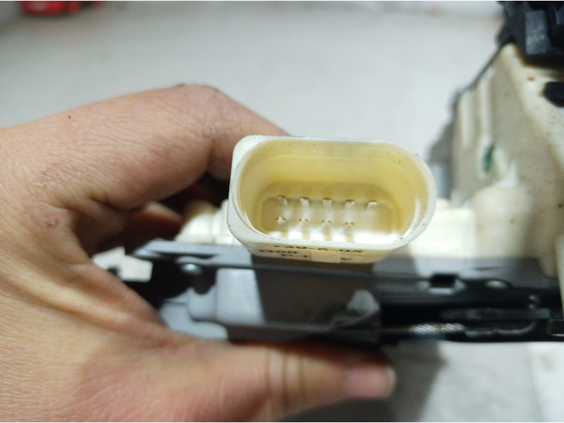 Recambio de cerradura puerta delantera izquierda para volkswagen passat berlina (3c2) edition referencia OEM IAM 3C1837015A 3C18