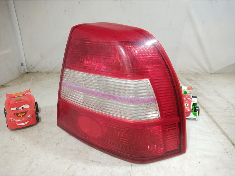 Recambio de piloto trasero derecho para kia shuma 1.5 cat referencia OEM IAM OK2B151140 OK2B151140 OK2B151140