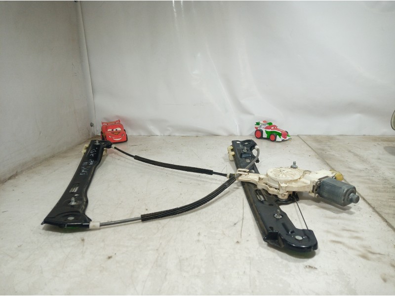 Recambio de elevalunas delantero izquierdo para bmw serie 1 berlina (e81/e87) 116i referencia OEM IAM 6927027 6927027 6927027