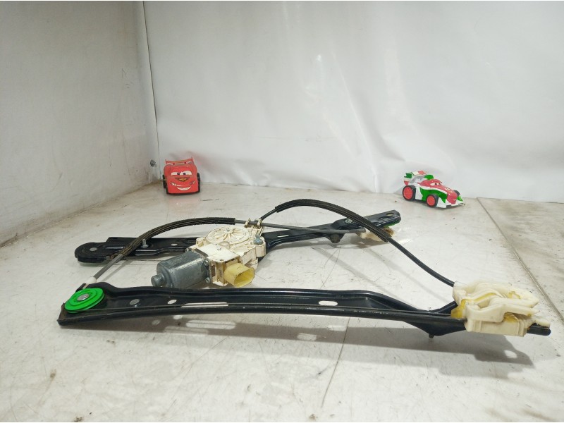 Recambio de elevalunas delantero izquierdo para bmw serie 1 berlina (e81/e87) 116i referencia OEM IAM 6927027 6927027 6927027