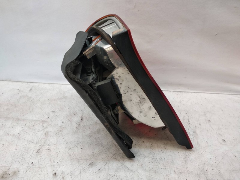 Recambio de piloto trasero derecho para bmw serie 3 berlina (e46) 320d referencia OEM IAM   