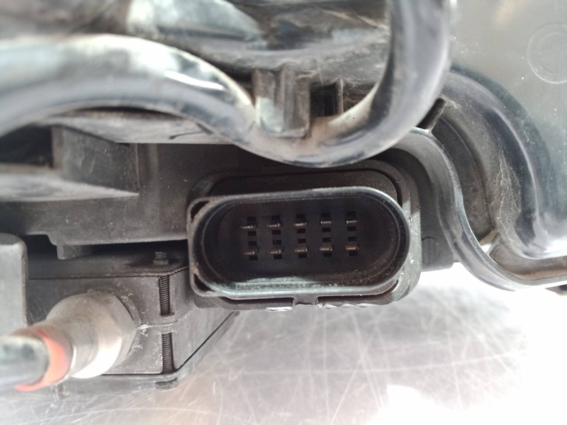 Recambio de faro izquierdo para audi a6 avant (4b5) 2.5 tdi quattro referencia OEM IAM   