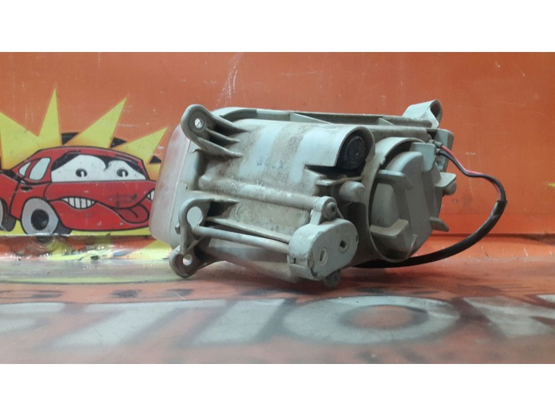 Recambio de faro antiniebla derecho para hyundai matrix (fc) 1.6 gls referencia OEM IAM 9220217000  