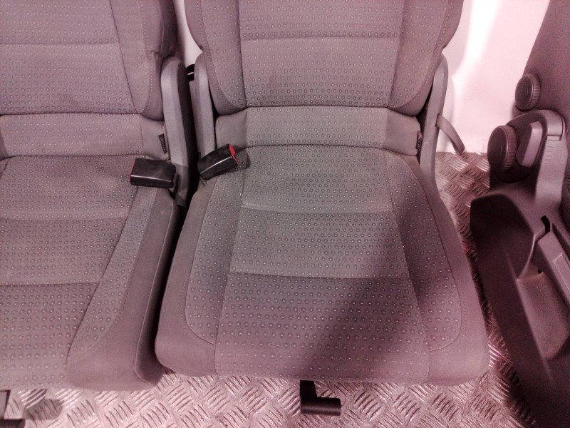 Recambio de juego asientos completo para volkswagen touran (1t3) referencia OEM IAM   