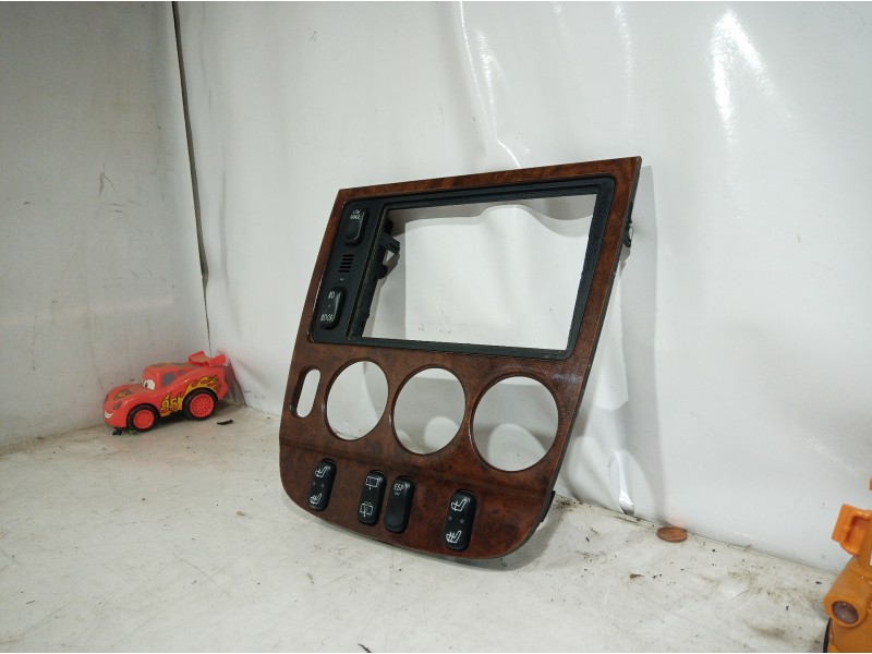 Recambio de moldura para mercedes-benz clase m (w163) 320 (163.154) referencia OEM IAM A1636801736 A1636801736 A1636801736