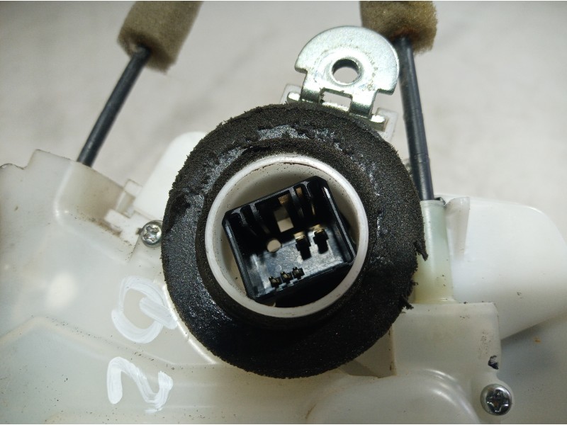 Recambio de cerradura puerta trasera izquierda para honda fr-v (be) 1.7 referencia OEM IAM   