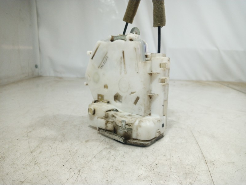 Recambio de cerradura puerta trasera izquierda para honda fr-v (be) 1.7 referencia OEM IAM   