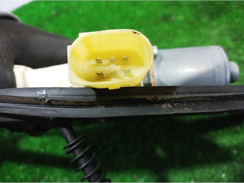 Recambio de elevalunas delantero izquierdo para ford mondeo ber. (ca2) ambiente referencia OEM IAM 0130822287 0130822287 0130822