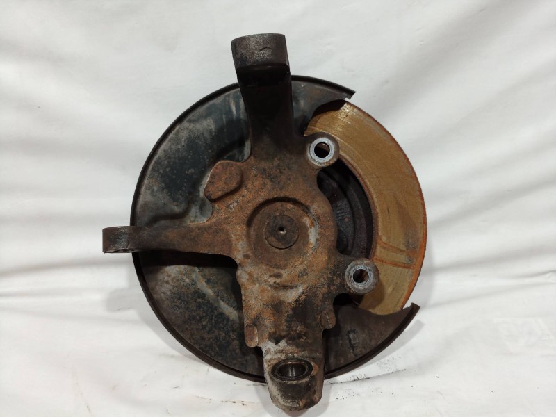 Recambio de mangueta delantera derecha para isuzu rodeo referencia OEM IAM   