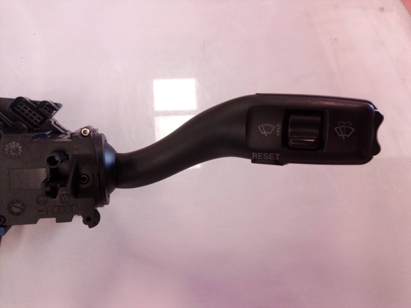 Recambio de mando multifuncion para audi a4 berlina (8e) 2.0 tdi 16v (103kw) referencia OEM IAM 8E0953549S 8E0953549S 8E0953549S