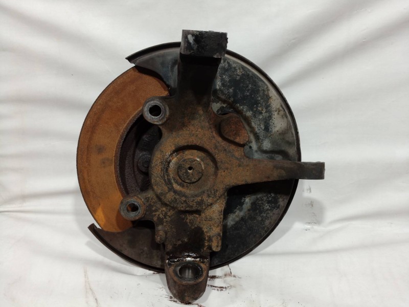 Recambio de mangueta delantera izquierda para isuzu rodeo referencia OEM IAM   