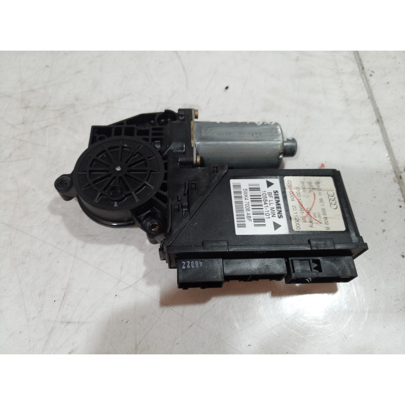 Recambio de motor elevalunas delantero derecho para audi a4 berlina (8e) 2.5 tdi quattro sport edition (132kw) referencia OEM IA