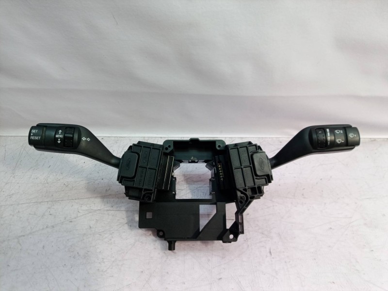 Recambio de mando multifuncion para ford focus berlina (cap) ambiente (d) referencia OEM IAM   