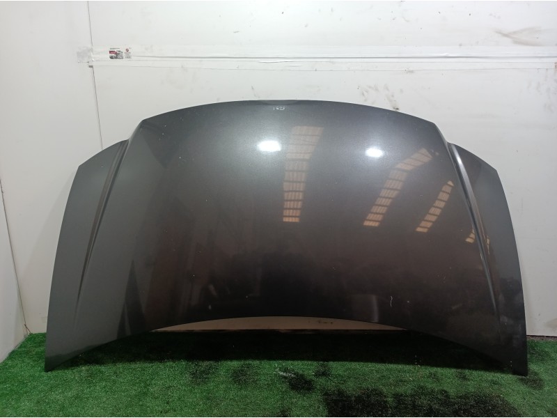 Recambio de capot para chrysler grand voyager limited referencia OEM IAM   