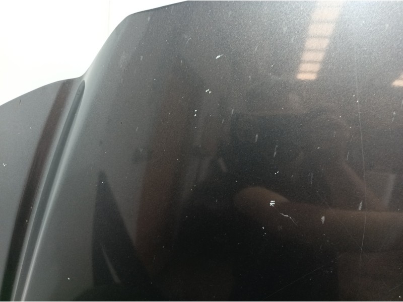 Recambio de capot para chrysler grand voyager limited referencia OEM IAM   