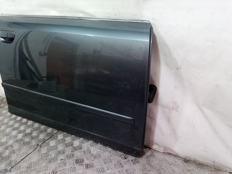 Recambio de puerta delantera derecha para audi a4 berlina (8e) 2.5 tdi quattro sport edition (132kw) referencia OEM IAM   