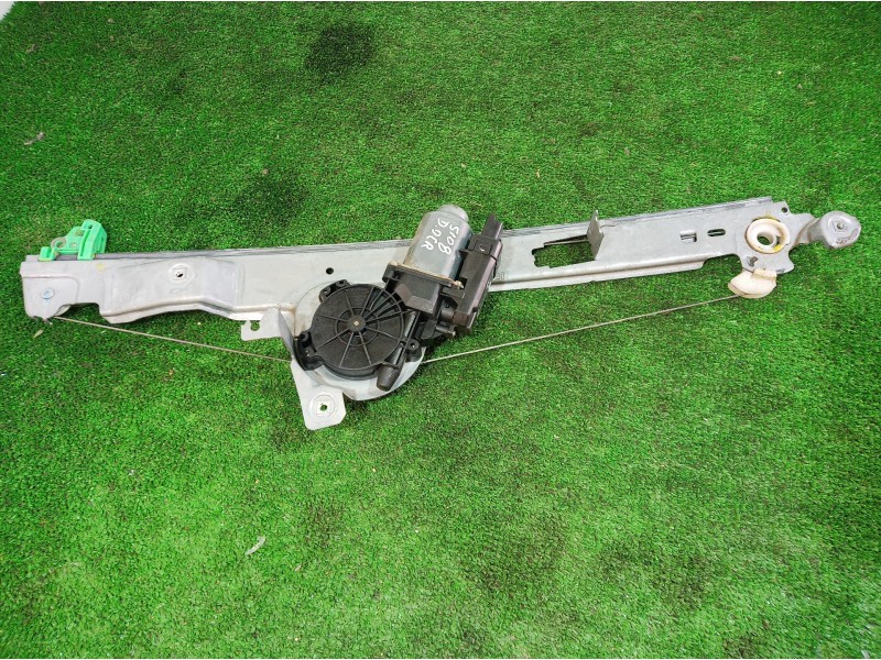 Recambio de elevalunas delantero derecho para renault scenic ii confort dynamique referencia OEM IAM 402047A 402047A 402047A