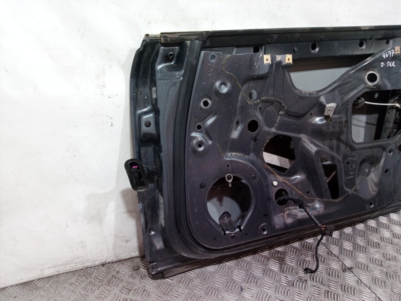 Recambio de puerta delantera derecha para audi a4 berlina (8e) 2.5 tdi quattro sport edition (132kw) referencia OEM IAM   