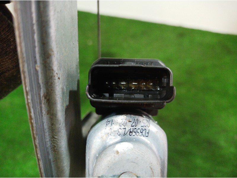 Recambio de elevalunas delantero derecho para renault scenic ii confort dynamique referencia OEM IAM 402047A 402047A 402047A