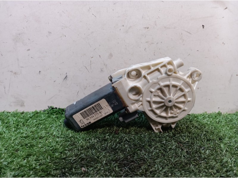 Recambio de motor elevalunas delantero izquierdo para peugeot 307 (s1) xr referencia OEM IAM 9634457380 9634457380 0130822022