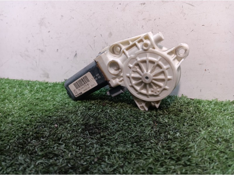 Recambio de motor elevalunas delantero izquierdo para peugeot 307 (s1) xr referencia OEM IAM 9634457380 9634457380 0130822022