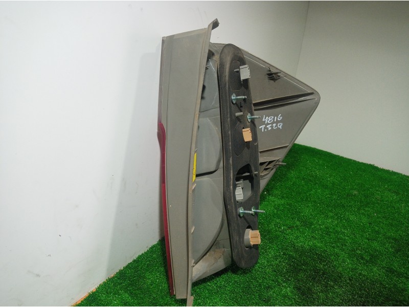 Recambio de piloto trasero izquierdo para honda fr-v (be) 1.7 referencia OEM IAM   