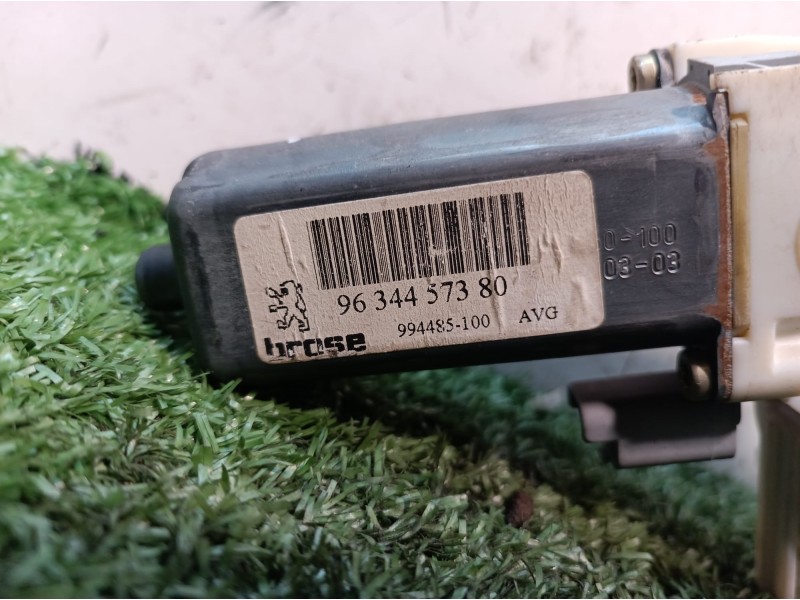 Recambio de motor elevalunas delantero izquierdo para peugeot 307 (s1) xr referencia OEM IAM 9634457380 9634457380 0130822022