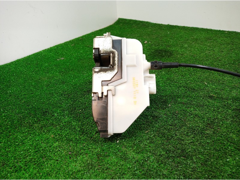 Recambio de cerradura puerta delantera derecha para renault scenic ii confort dynamique referencia OEM IAM   