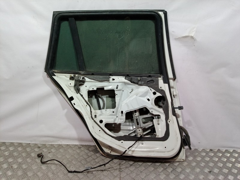 Recambio de puerta trasera izquierda para bmw serie 3 touring (e46) referencia OEM IAM   