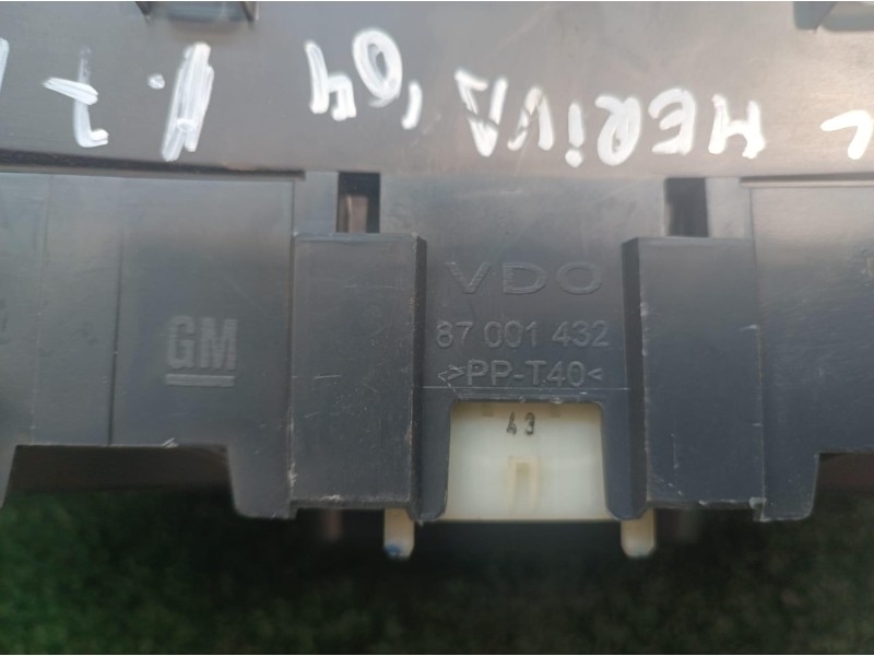 Recambio de cuadro instrumentos para opel meriva 1.7 16v cdti referencia OEM IAM 13173375XJ 110080161020 87001432