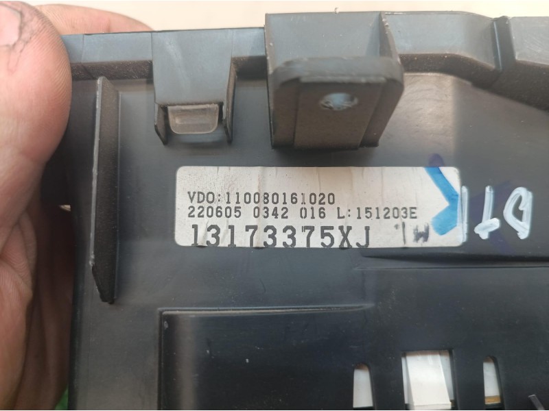Recambio de cuadro instrumentos para opel meriva 1.7 16v cdti referencia OEM IAM 13173375XJ 110080161020 87001432