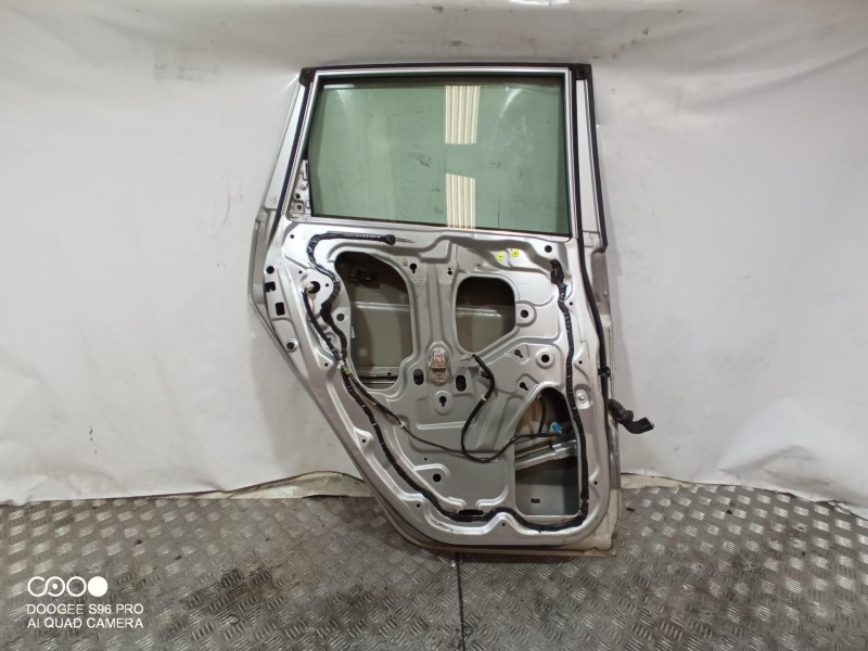 Recambio de puerta trasera izquierda para honda fr-v (be) 1.7 referencia OEM IAM   
