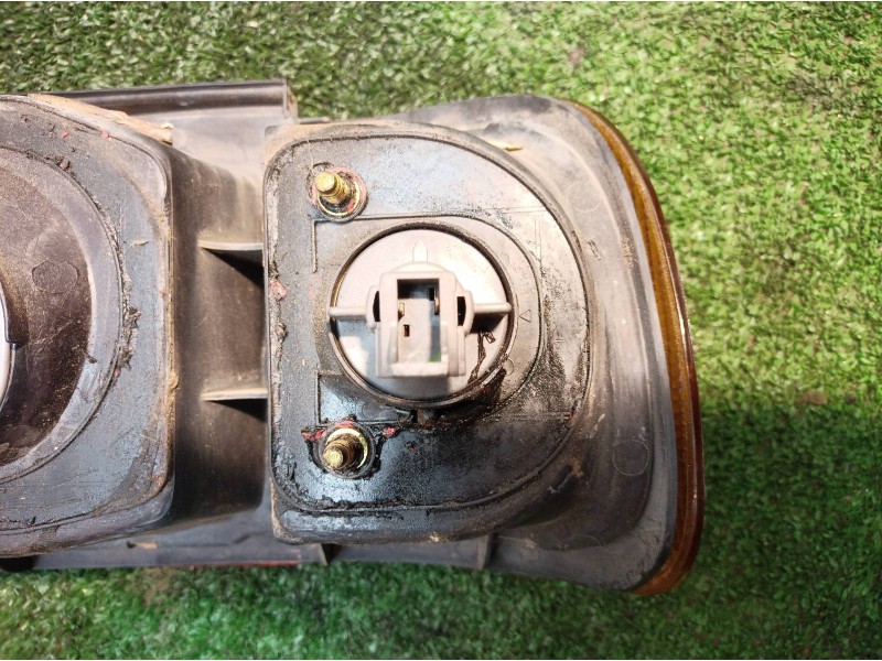 Recambio de piloto trasero izquierdo para mitsubishi colt (cj0) 1300 glx referencia OEM IAM 0438557L 0438557L 0438557L