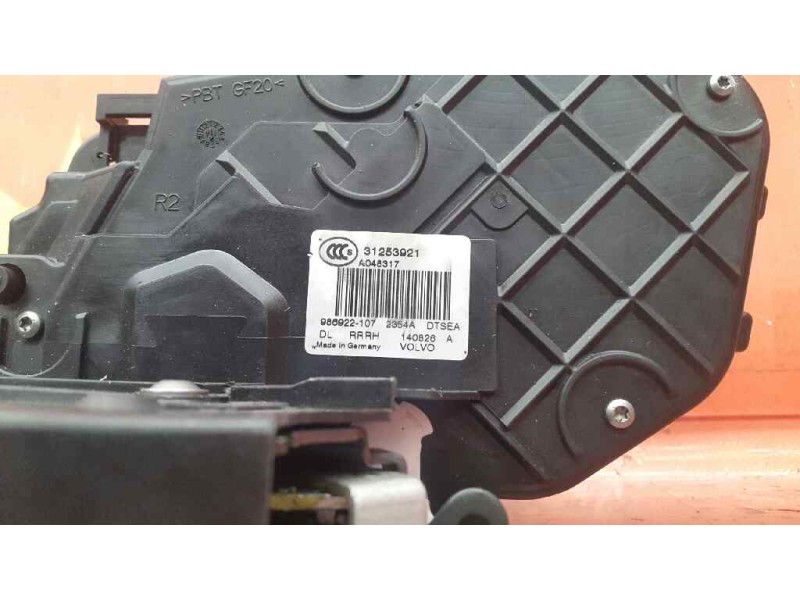 Recambio de cerradura puerta trasera derecha para volvo xc60 r-design awd referencia OEM IAM 31253917 31253921 31253917