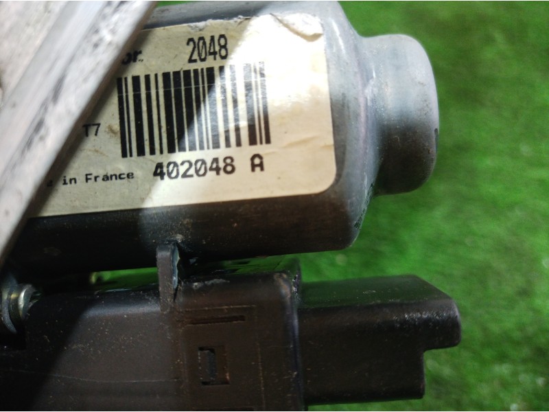 Recambio de elevalunas trasero derecho para renault scenic ii confort dynamique referencia OEM IAM 402048A 402048A 402048A