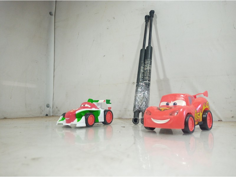 Recambio de amortiguadores capo para alfa romeo 147 (190) 1.6 t.spark eco distinctive referencia OEM IAM 46739202 46739202 46739